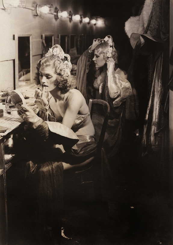 Margaret Bourke-White &quot;Backstage – Burlesque Chorines,&quot; 1936. Silver gelatin contact print, 16.8 x 12.0 cm. 