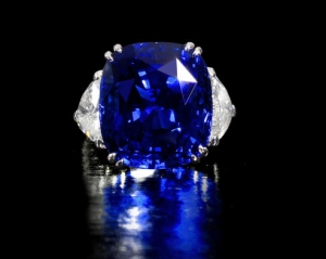 A sapphire and diamond ring from Bonhams&#039; fine jewelry auction.
