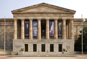 The Donald W. Reynolds Center for American Art and Portraiture, home to the Smithsonian American Art Museum.