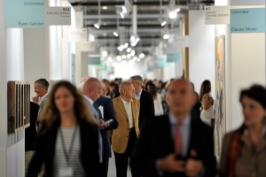 The fair draws about 92,000 visitors to its six days of connoisseurship, selling and schmoozing. 